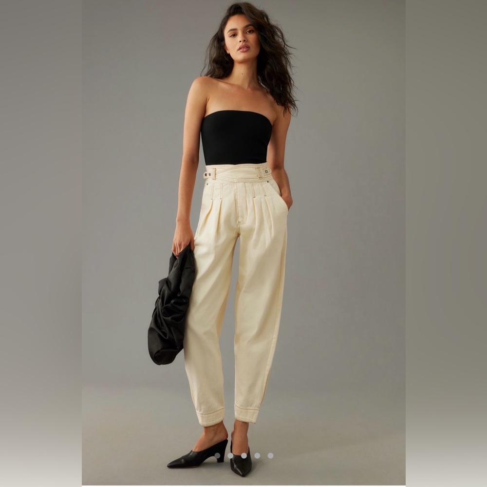 NWT Magali Pascal Pants Sz XL
Elegant Cream High-Waisted Pants